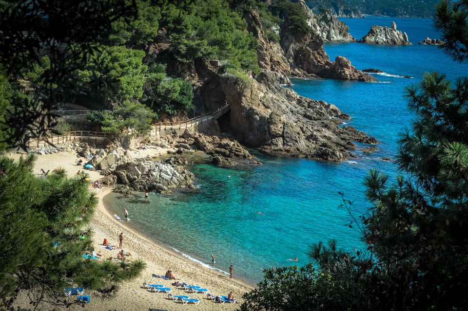 from barcelona costa brava day tour with lunch From Barcelona: Costa Brava Day Tour With Lunch