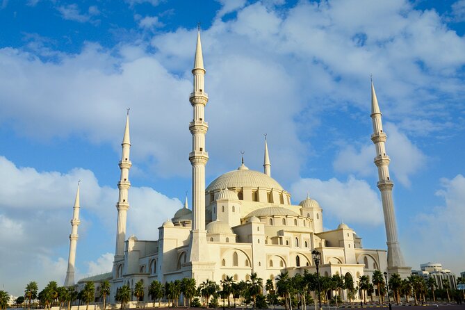 From Dubai to Fujairah: Full Day Tour With Sheikh Zayed Grand Mosque - Key Points