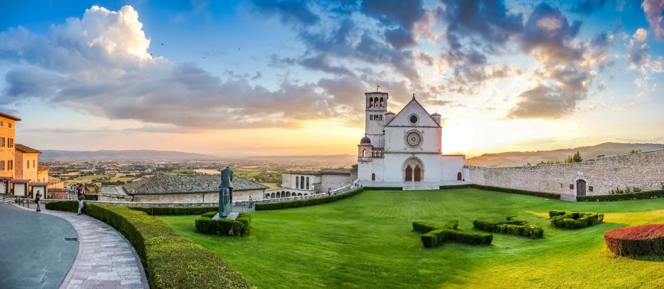 From Florence: Private Day Trip to Assisi and Cortona - Key Points