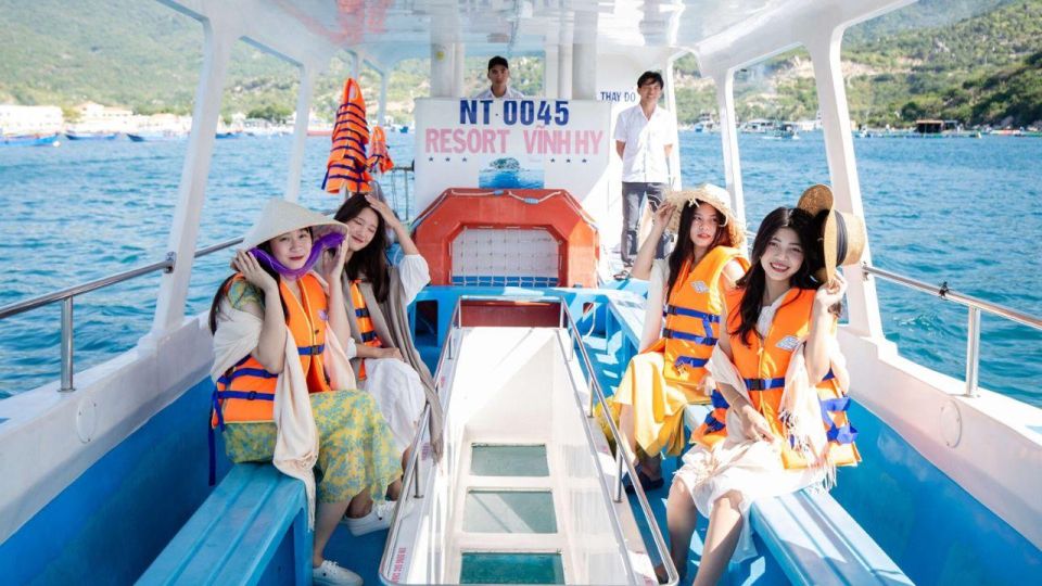 From Mui Ne: Vinh Hy Bay Day Tour Snorkeling & Fishing Tour - Key Points