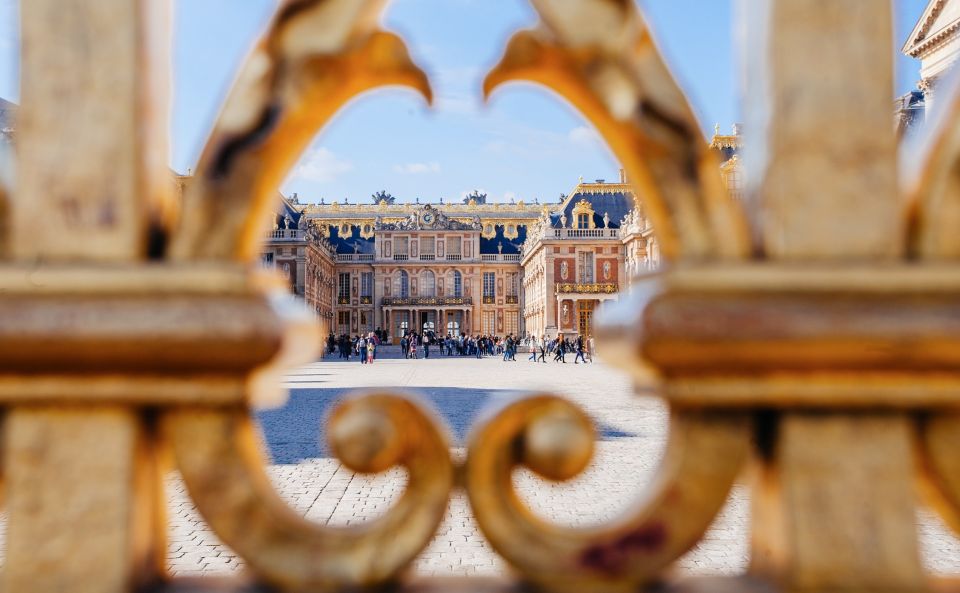 From Paris: Roundtrip Shuttle to Versailles - Key Points