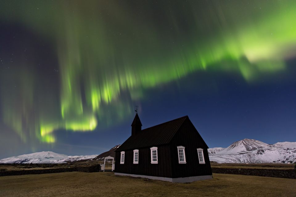 From Reykjavik: Northern Lights Hunt Super Jeep Tour - Key Points