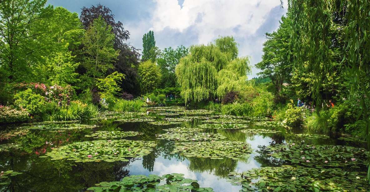 giverny private guided walking tour Giverny Private Guided Walking Tour