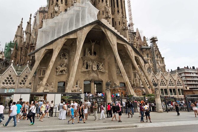 Go City: Barcelona Explorer Pass - Choose 2, 3, 4, 5, 6 or 7 Attractions - Pass Overview