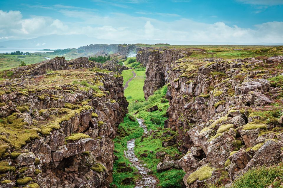 Golden Circle and Kerið Crater Small Group Tour - Key Points