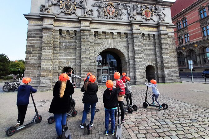 Grand Gdańsk Electric Scooter Guided Tour - Key Points