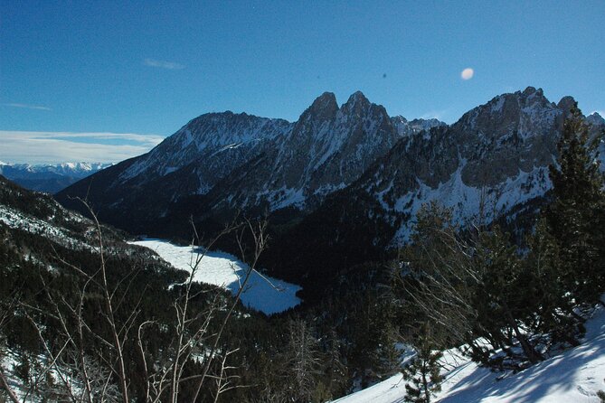 Guided Snowshoe Route in the National Park in the Pyrenees - Key Points