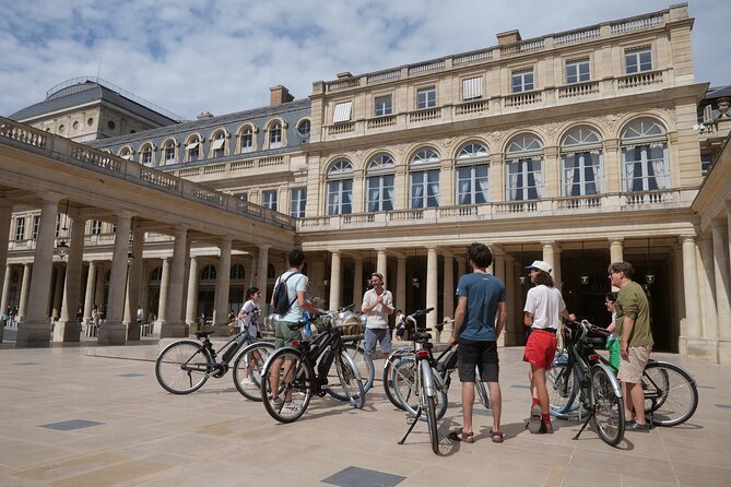 Guided Tour of Paris by Bike - Key Points