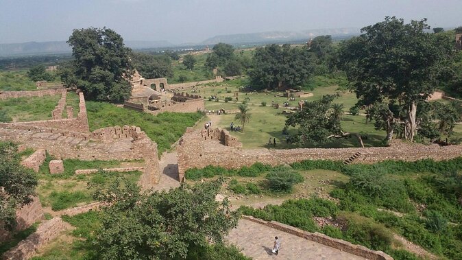 Guided Tour to Haunted Bhangarh & Abhaneri Step Well From Jaipur - Key Points