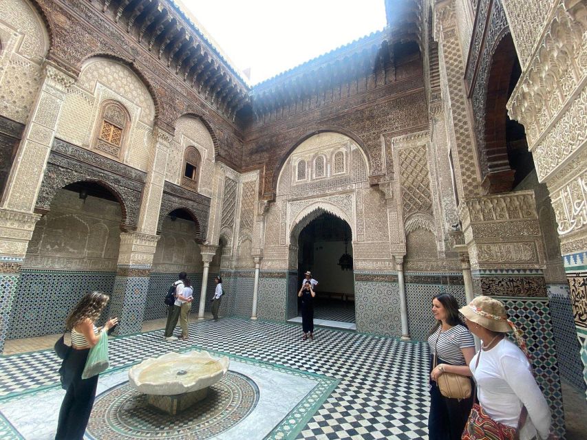 Guided Walking Tour in Old Medina Fez - Key Points