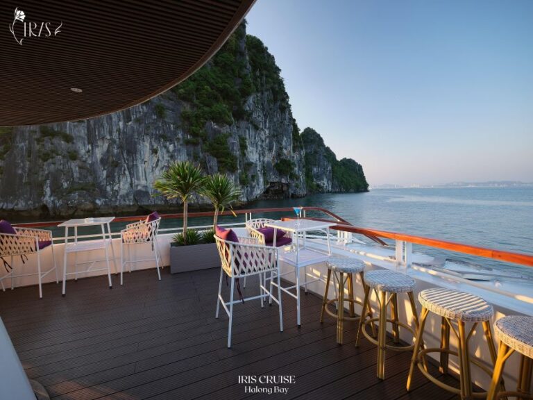 Ha Long Bay: Full Day Luxury Cruise, Jacuzzi, Caves & Island