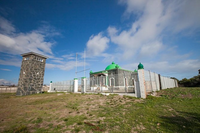 Half-Day Robben Island Tour With Private Return Transferes - Tour Inclusions