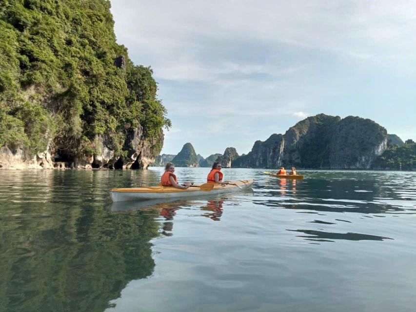 Halong Bay 6 Hours Deluxe Cruise Trip, Lunch, Kayaking, Swim - Key Points