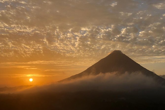 Hanging Bridges Twilight Walk in Arenal Volcano - Key Points