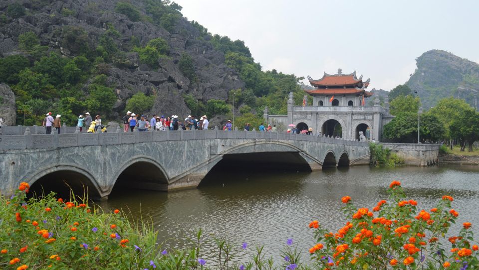 Hanoi: Guided Full-Day Hoa Lu, Trang An and Mua Cave Tour - Key Points