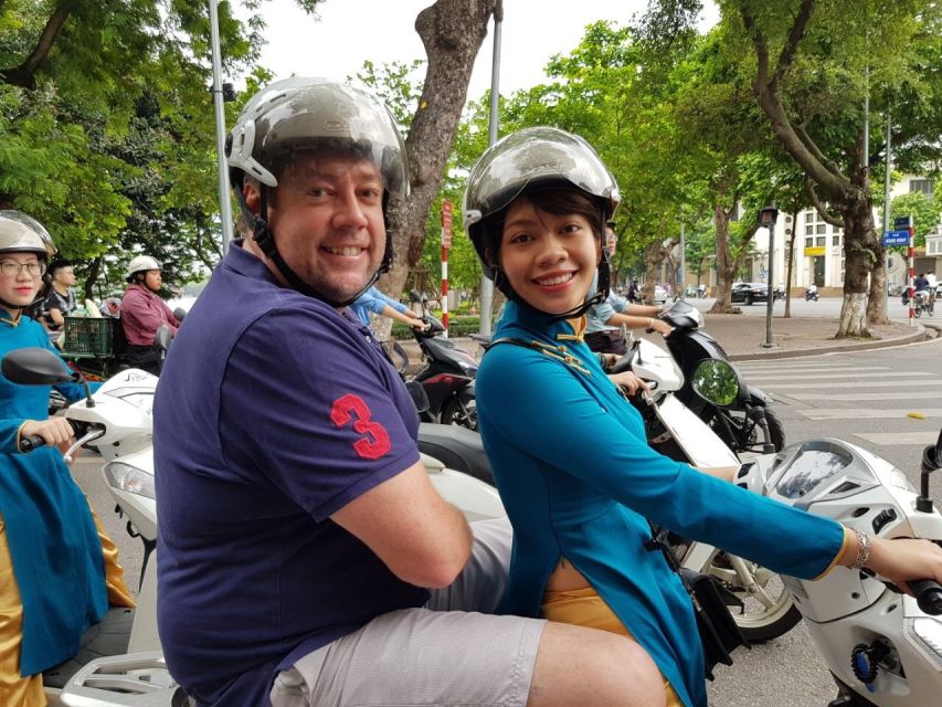 Hanoi: Night Lights and Street Food Motorbike Tour - Key Points