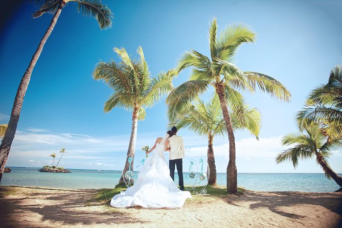 hawaii wedding aloha beach wedding and photo session Hawaii Wedding - Aloha Beach Wedding and Photo Session