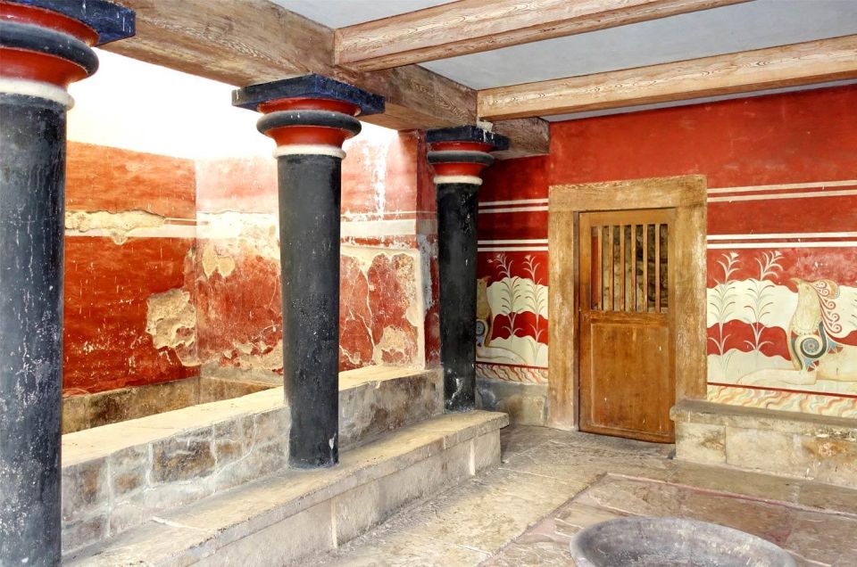 Heraklion: Private Zeus Cave, Winery, Lunch, Knossos Palace - Tour Location and Highlights
