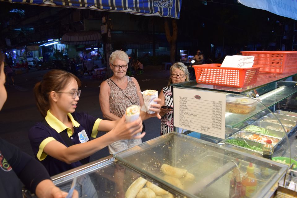 ho chi minh city street food night tour with a local guide Ho Chi Minh City: Street Food Night Tour With a Local Guide