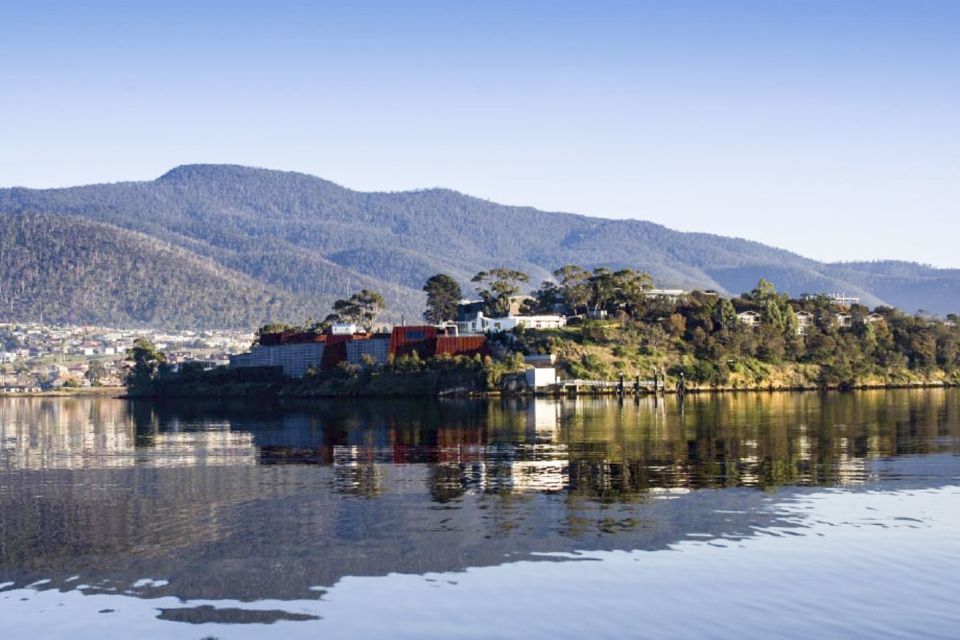 Hobart City Sightseeing Tour Including MONA Ticket - Key Points