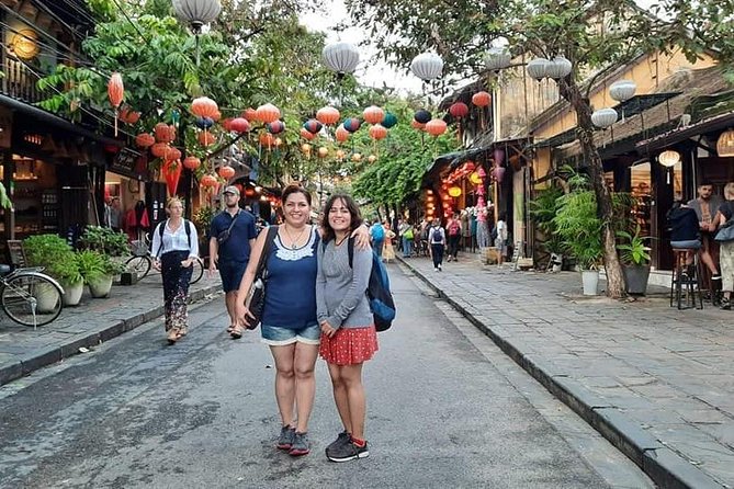 hoi an city tour night market riverboat ride private guided tour Hoi An City Tour-Night Market -Riverboat Ride-Private Guided Tour