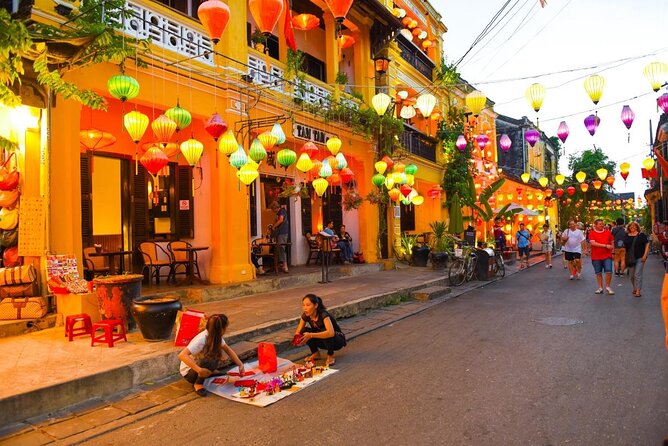 hoi an coconut boat and hoi an ancient town tour Hoi an Coconut Boat and Hoi an Ancient Town Tour