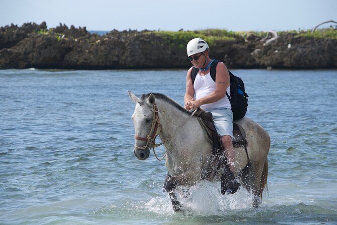 Horseback Riding at Mahogany Bay