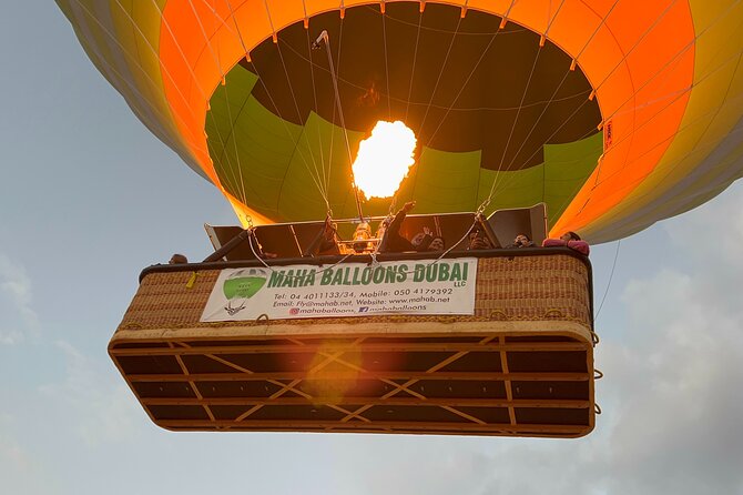 Hot Air Balloon in Dubai/ Deluxe With Breakfast and Camel Ride - Key Points