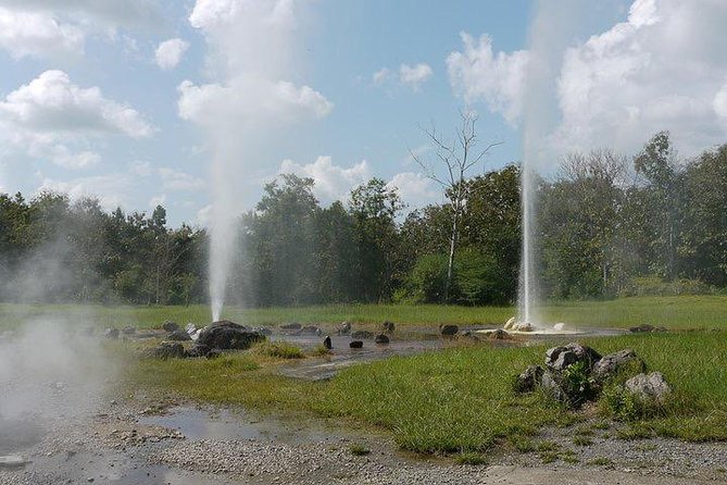 Hot Springs San Kamphaeng and Thai Handicraft Tour From Chiang Mai - Highlights of the Tour