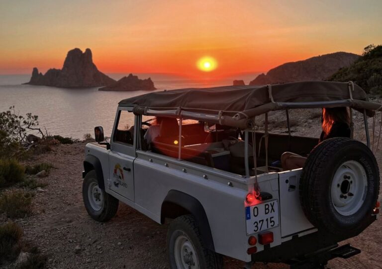 Ibiza: Combo Boat Trip, 4×4 Safari and Es Vedra Sunset Hike