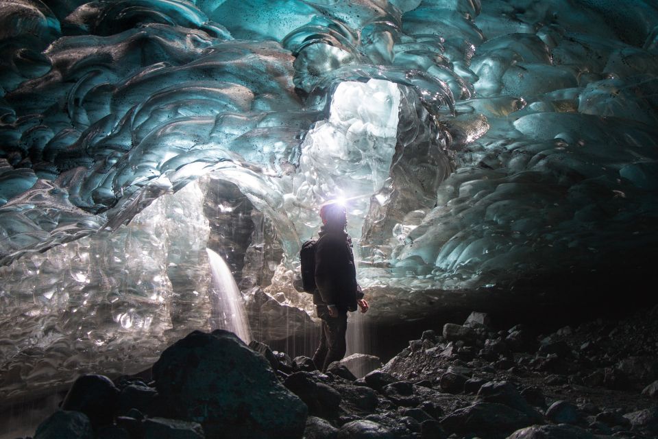 Jökulsárlón: Vatnajökull Glacier Ice Cave Guided Day Trip - Key Points