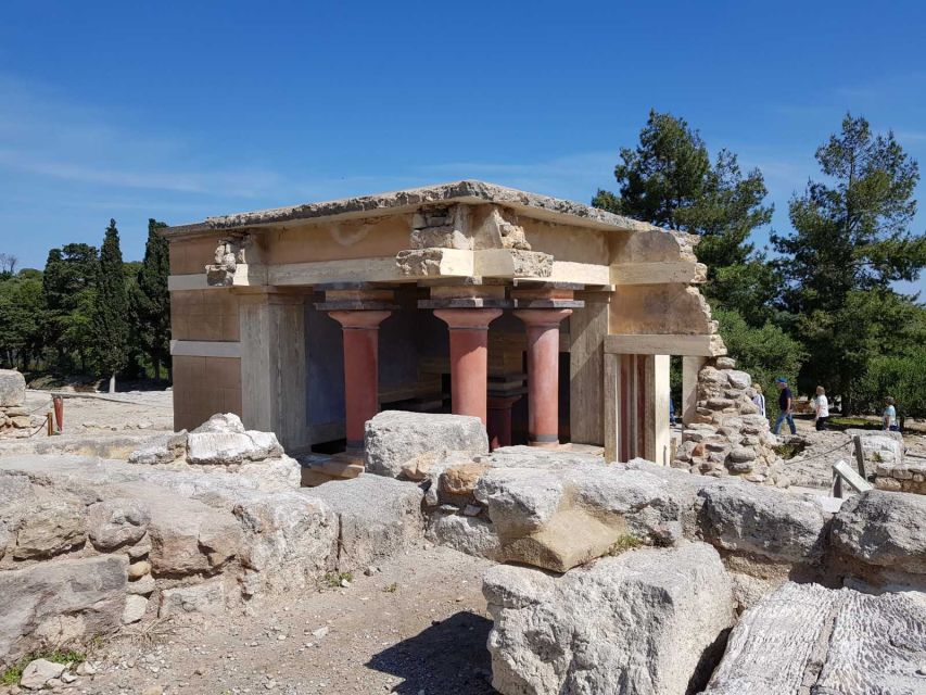 Knossos Palace and Village Pottery Tour - Tour Details