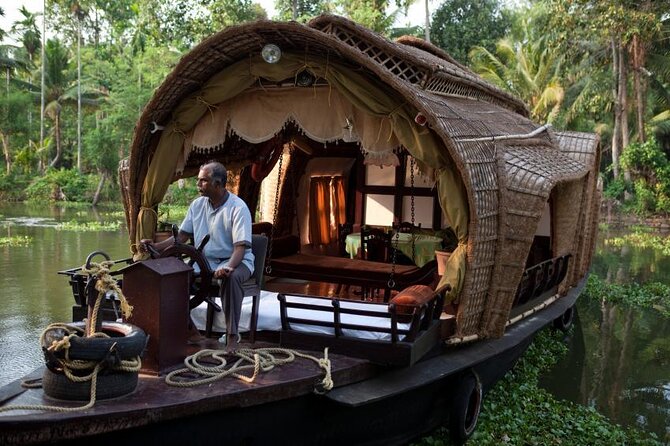 Kochi Private Tour: Kerala Backwater Houseboat Day Cruise in Aleppey - Key Points