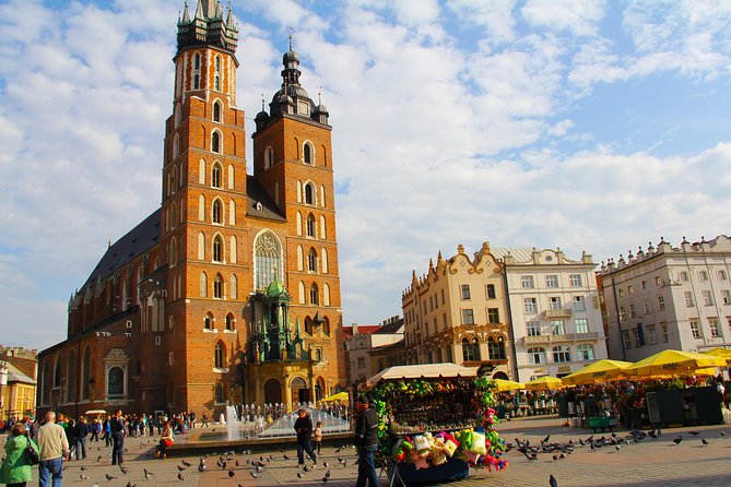Krakow Highlights of Old & New Town Private Walking Tour - Key Points
