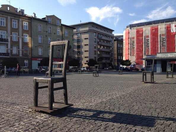 Krakow: Schindlers Factory & Jewish Ghetto Guided Tour - Key Points