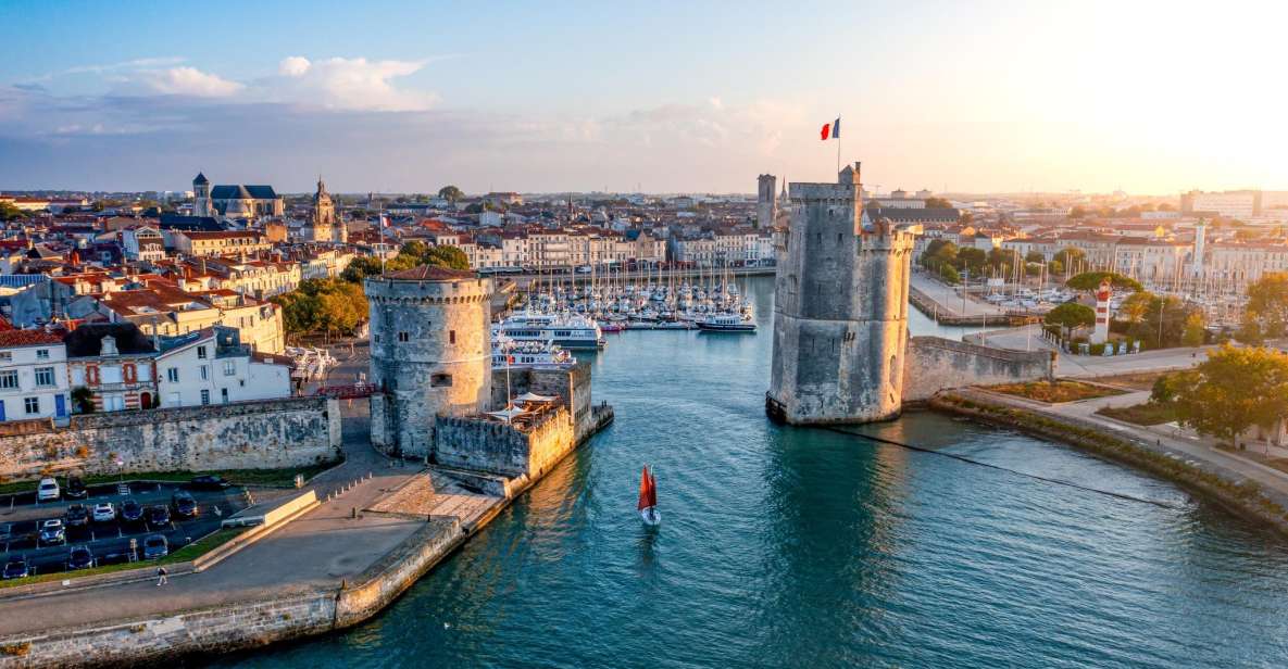 La Rochelle : Discovery Stroll and Reading Walking Tour - Key Points