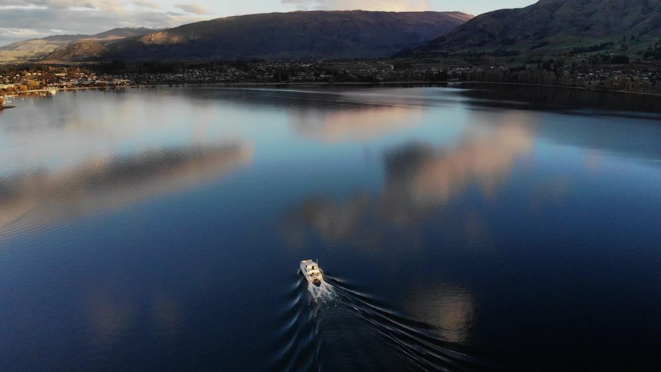 Lake Wanaka Happy Hour Cruise - Key Points