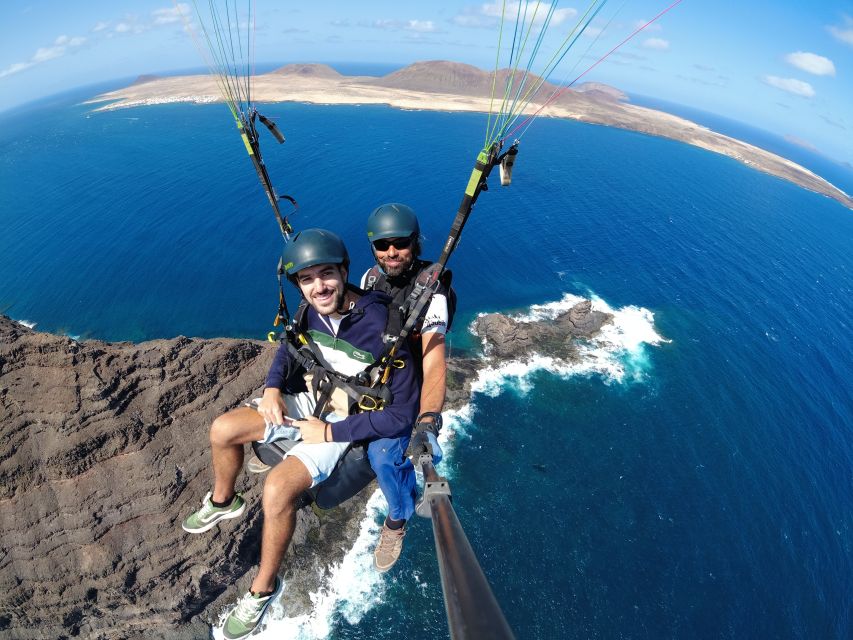 Lanzarote: Tandem Paragliding Flight Over Lanzarote - Key Points