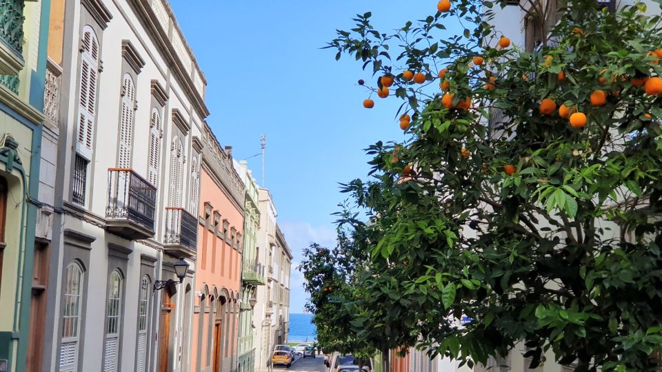 Las Palmas: Old Town Highlights Self-Guided Walking Tour - Key Points