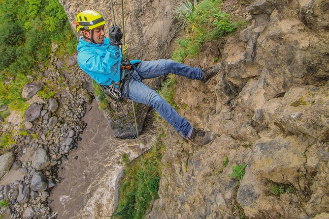 Leaning Ladder Circuit, 4 Activities on an Impressive Cascade - Key Points