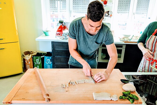 Learn How to Make Homemade Pasta. Como Area