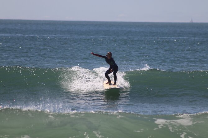 Lisbon Premium Surf Experience – Fun & Excitement Guaranteed