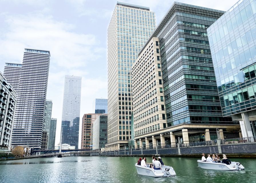 London: Goboat Rental in Canary Wharf With London Docklands - Key Points