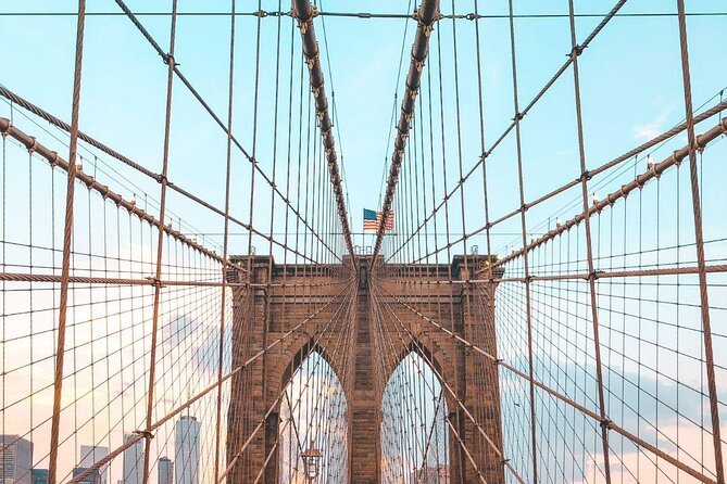 Lower Manhattan and Brooklyn Bridge Guided Bike Tour - Key Points