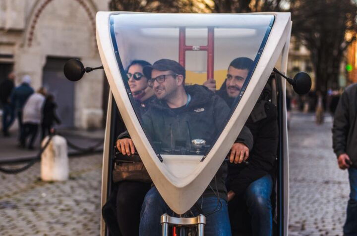 Lyon: Guided City Sights Pedicab Tour - Key Points