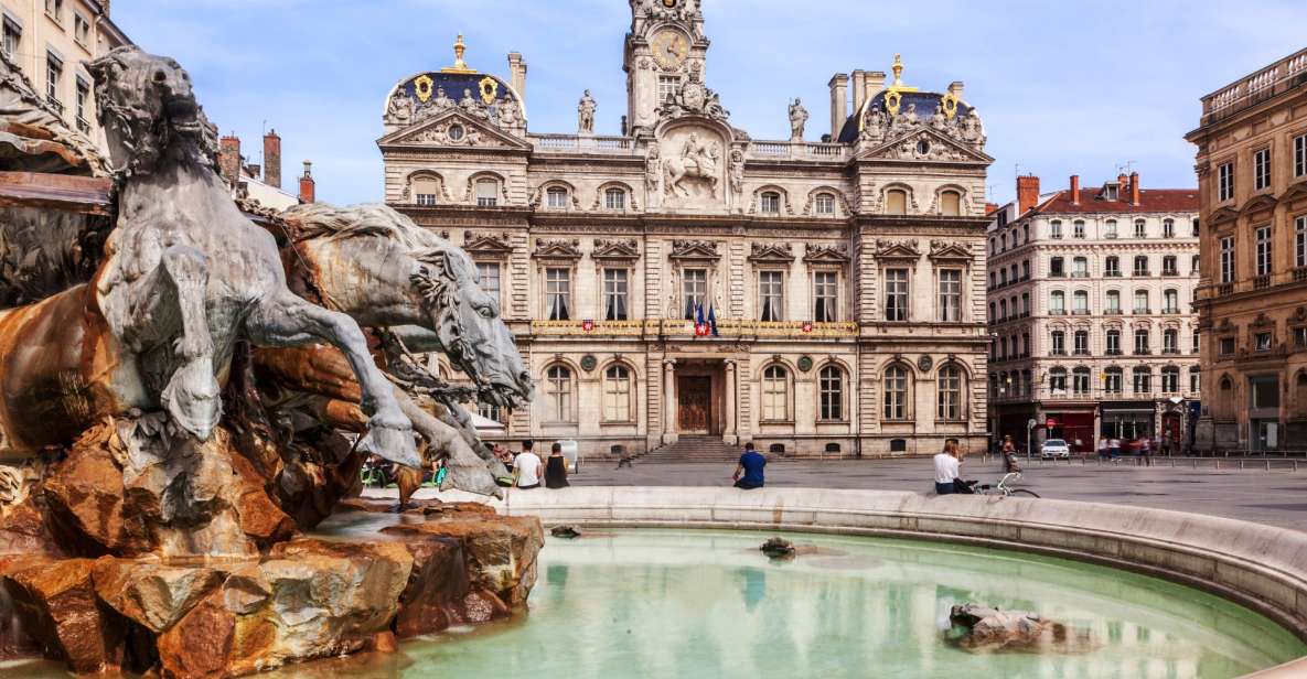 Lyon Highlights Self-Guided Scavenger Hunt and Walking Tour - Key Points