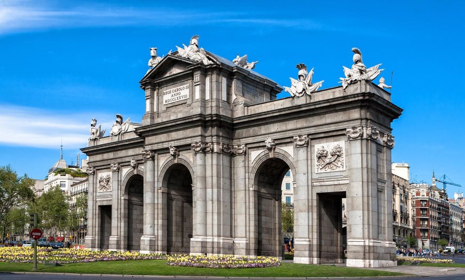 Madrid - Private Historic Walking Tour - Key Points