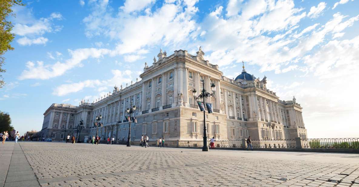 madrid royal palace monolingual guided tour Madrid: Royal Palace Monolingual Guided Tour