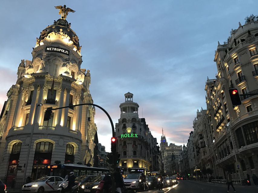 Madrid: Sunset Walking Tour With Optional Flamenco Show - Key Points
