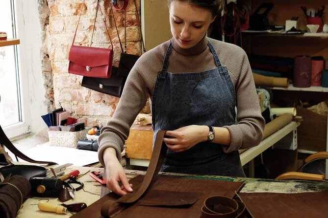 Make Your Own Leather Accessory in Florence